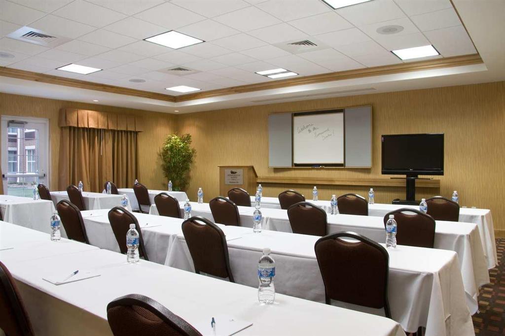 Hotel Homewood By Hilton West